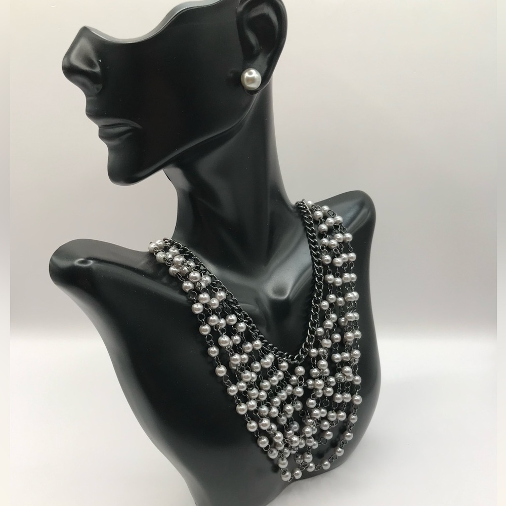 Black & Grey Faux Pearl Bib Necklace and Earrings Set - Picture 3 of 8